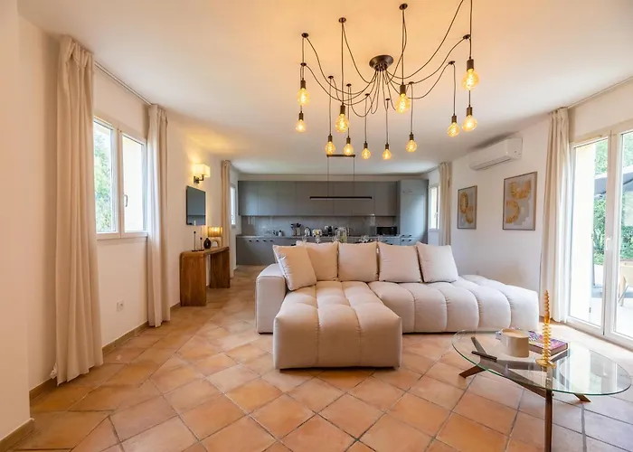 Résidence Casaviva Villa Calvi (Corsica)